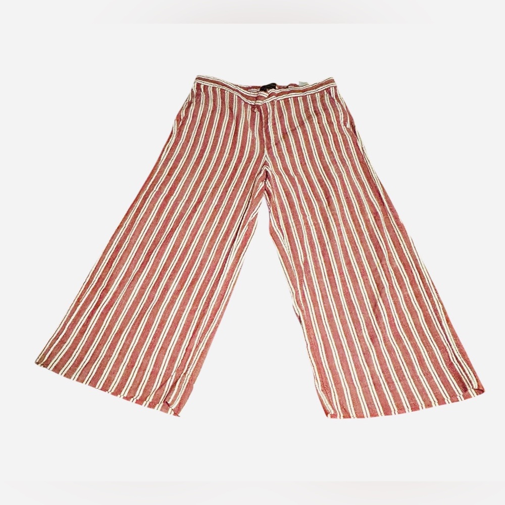 Banana Republic Red and White Striped Cropped Pants